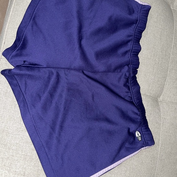 Vintage running adidas shorts - Picture 2 of 3